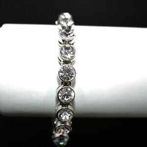 Clear Rhinestone Headlight Bracelet, Magnetic Clasp, 7 1/2 Inches